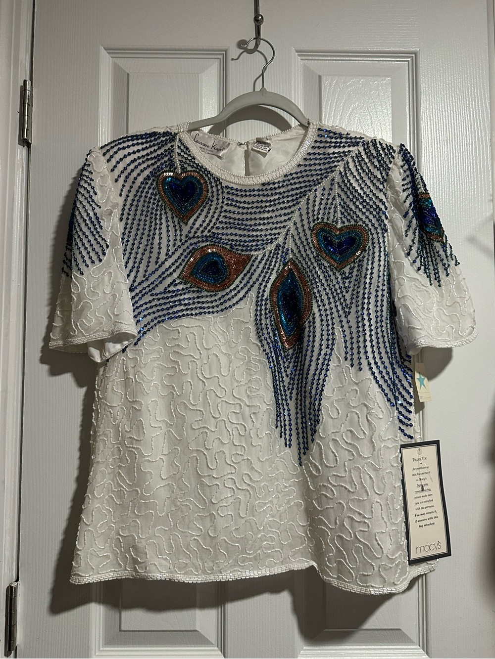 Laurence Kazar White Short-Sleeve Top with Beaded Peacock Feathers Size L